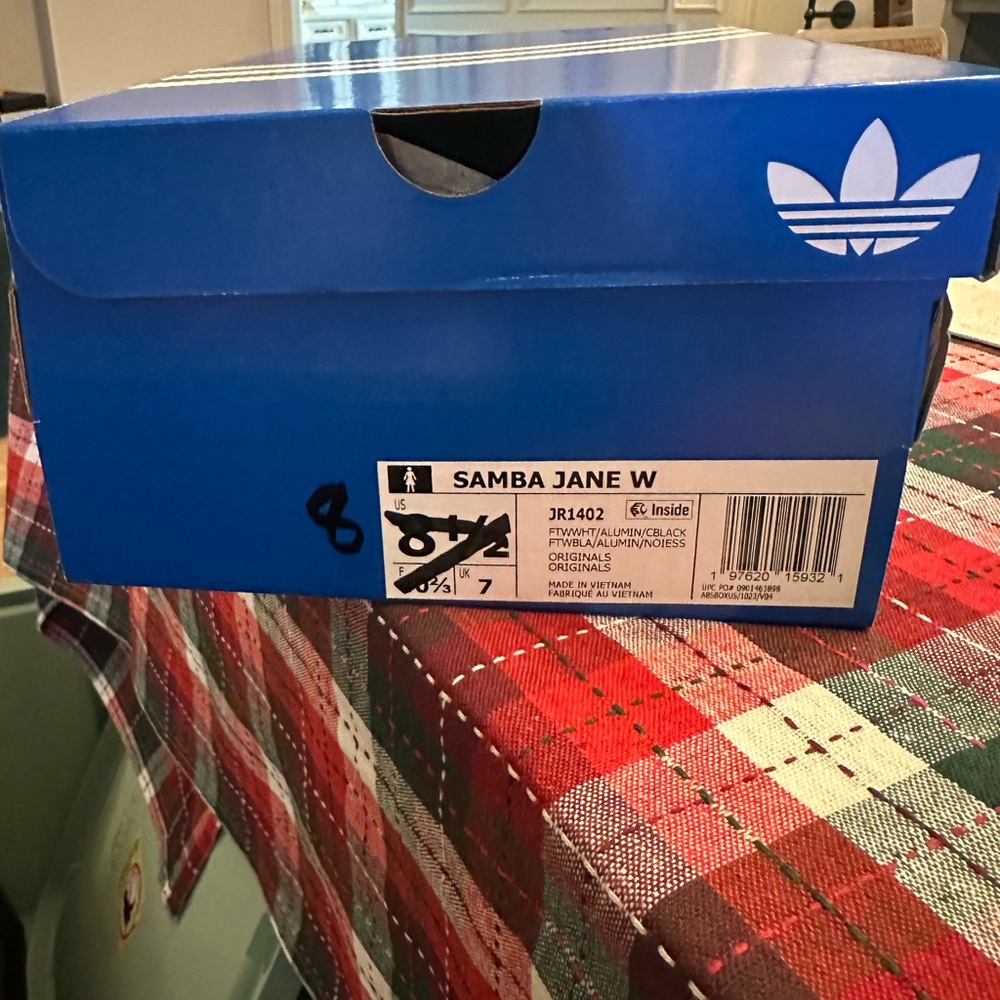 Adidas Samba Janes - White and Tan Flats with Black Stripes - Picture 14 of 14
